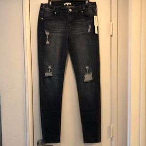 NWT! Love Fire brand skinny dark denim size 11.